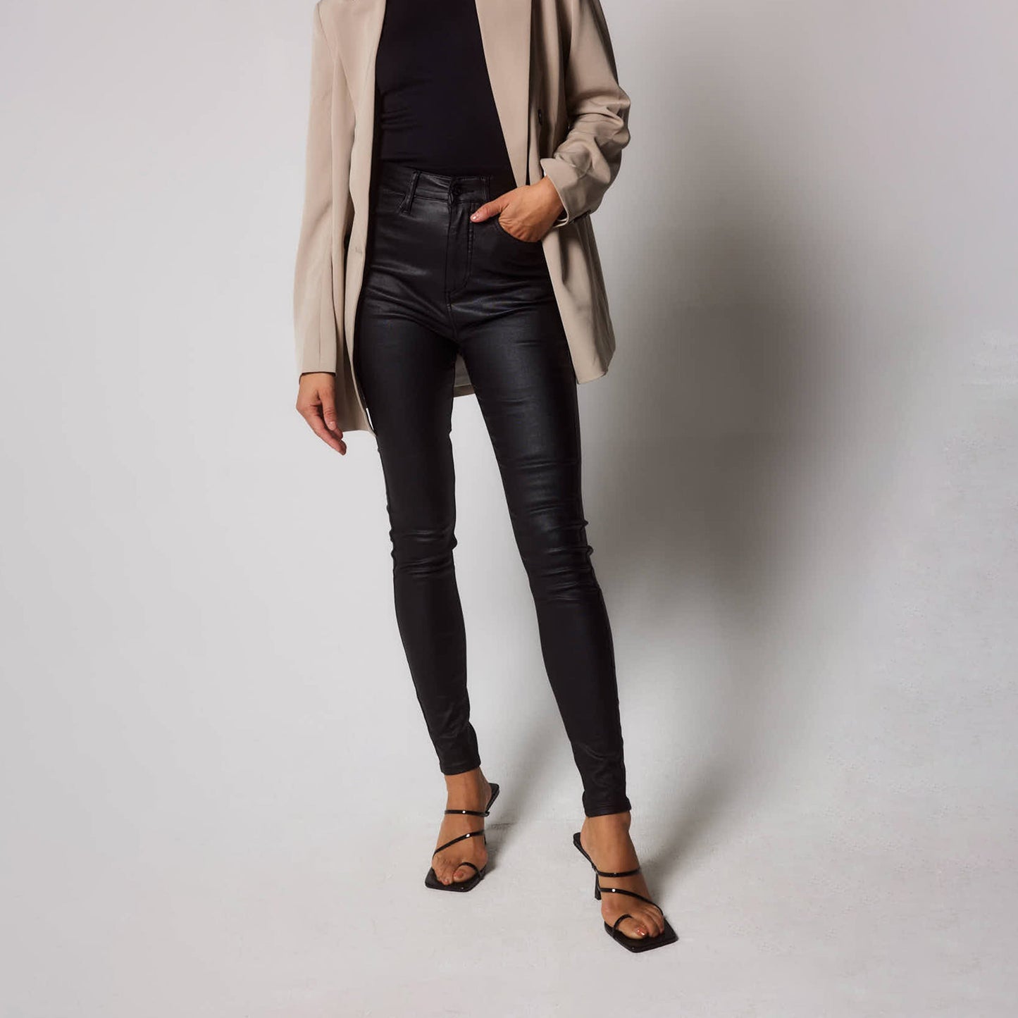 Coated Jeans - Black