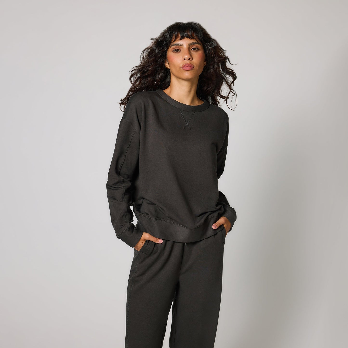 Luxe Lounge Sweatshirt - Black Coffee