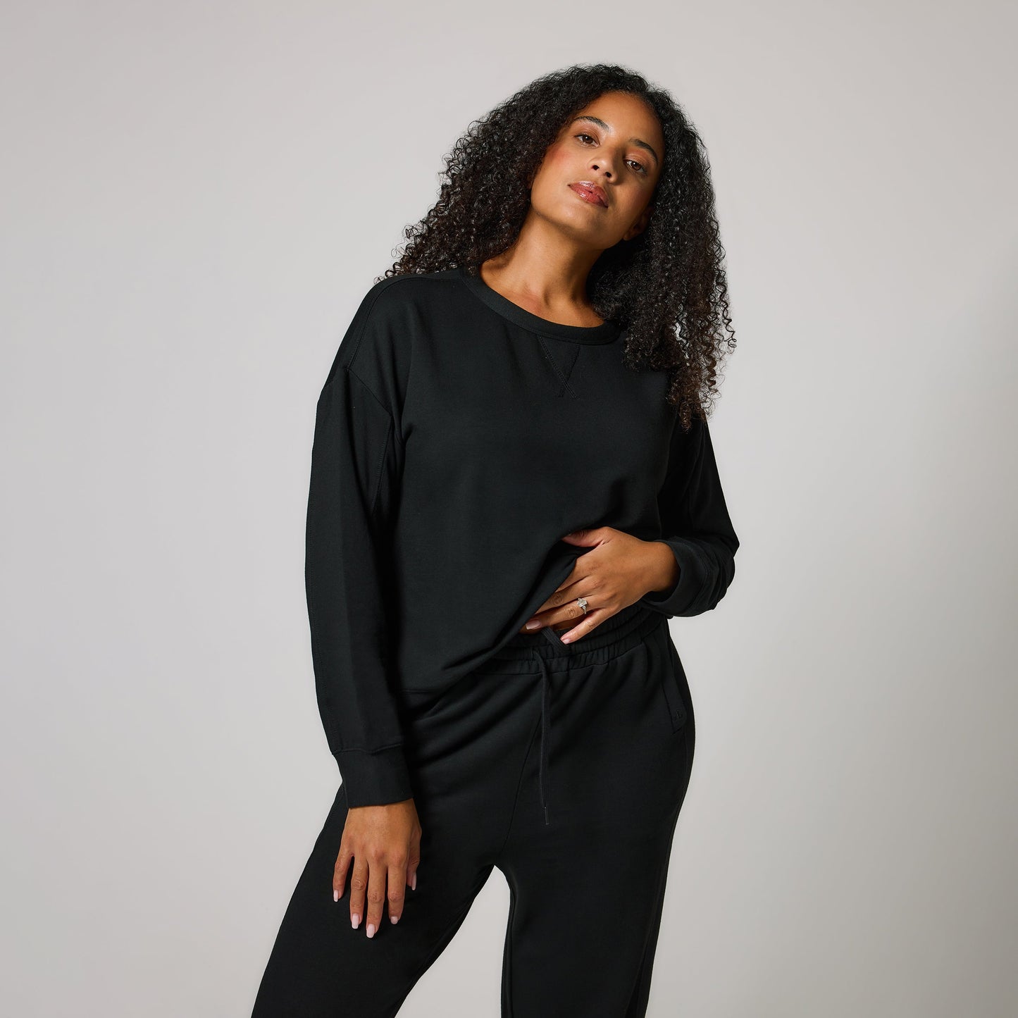 Luxe Lounge Sweatshirt - Black