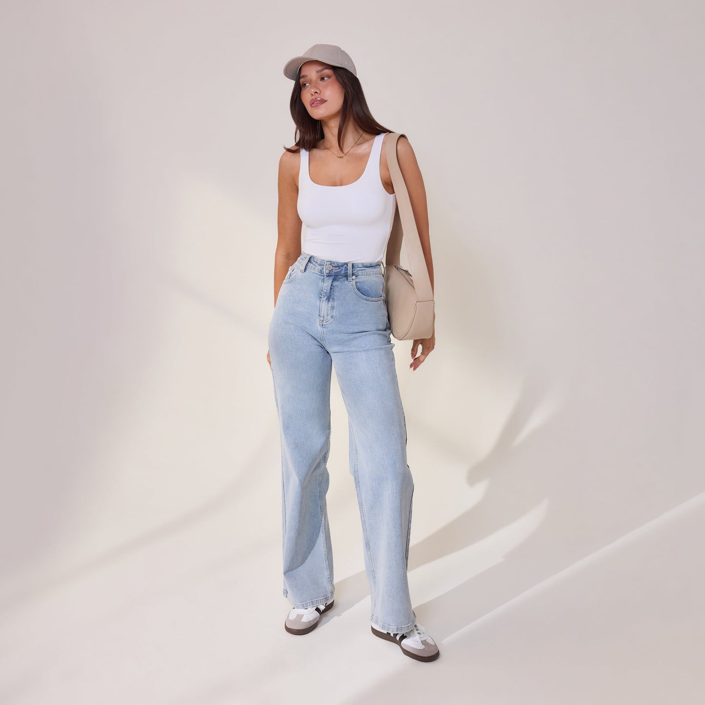 Wide Leg Jeans - Light Bleach