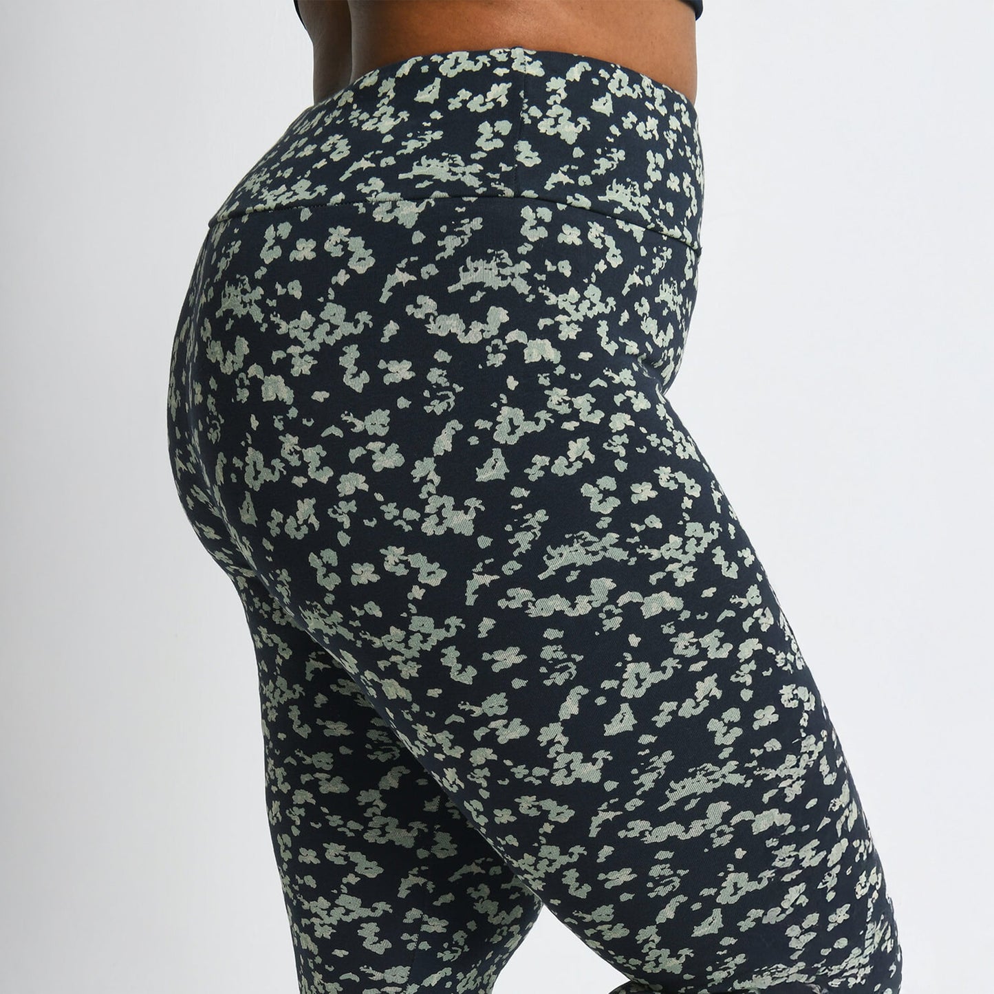 Curve Everyday High Waisted Leggings - Navy/Green Floral