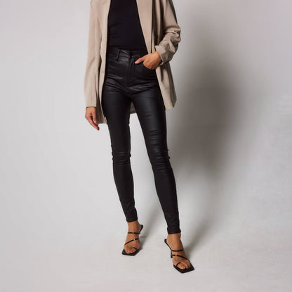 Curve Coated Jeans - Black