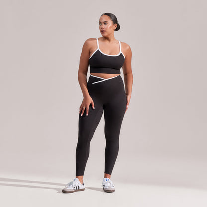 Curve Ultimate Everyday Vest Top - Black