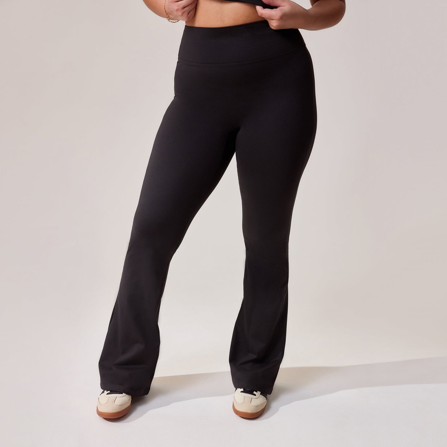 Curve Ultimate Everyday Flare Leggings - Black