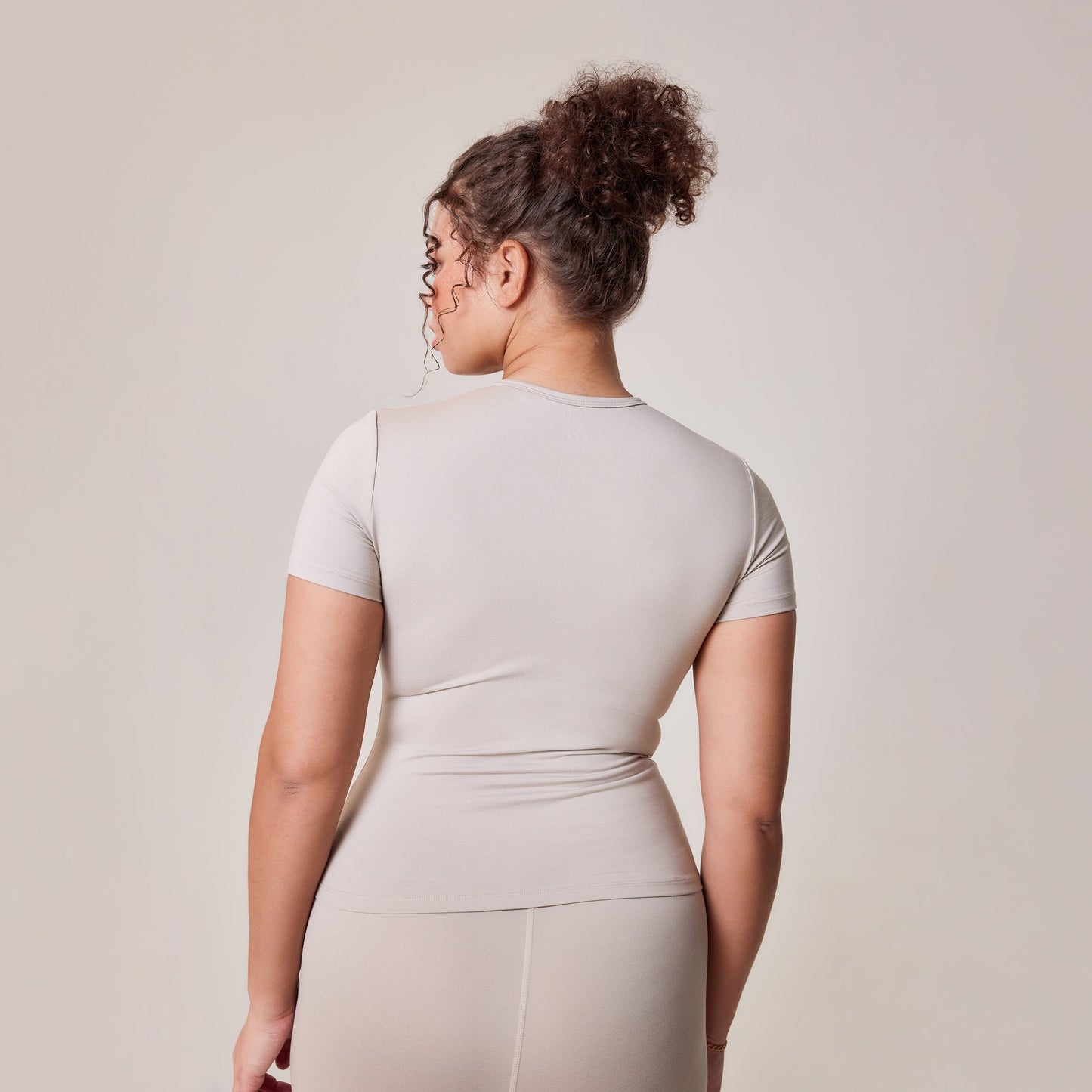 Curve Ultimate Everyday T-shirt - Oatmeal Beige