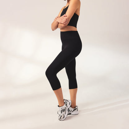 Curve Cropped Lightweight Leggings - Black