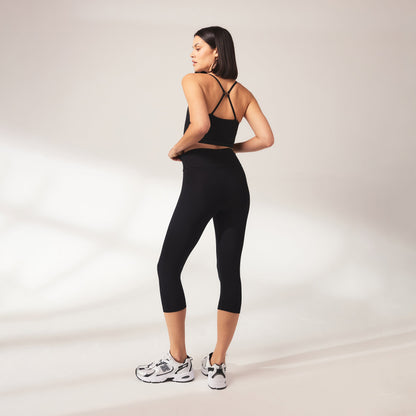 Curve Cropped Lightweight Leggings - Black