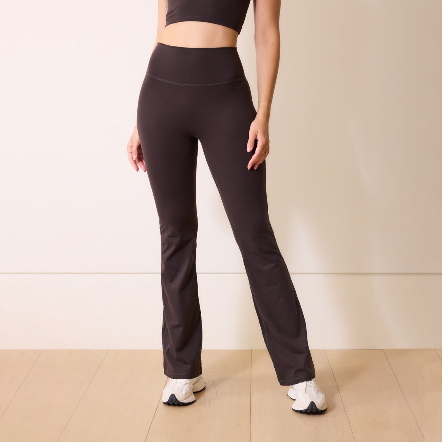 24/7 Revitalise Flare Leggings - Black Coffee