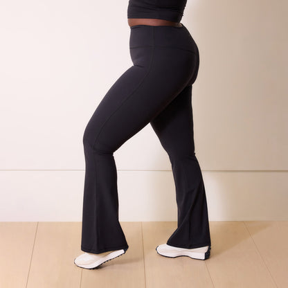 Curve 24/7 Revitalise Flare Leggings - Midnight Black