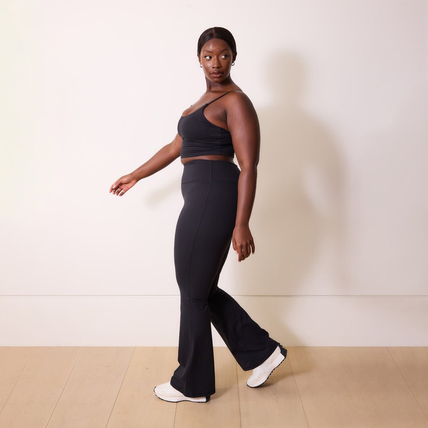 Curve 24/7 Revitalise Flare Leggings - Midnight Black