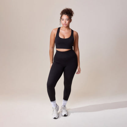 Curve Sculpt Seamless Sports Bra - Black