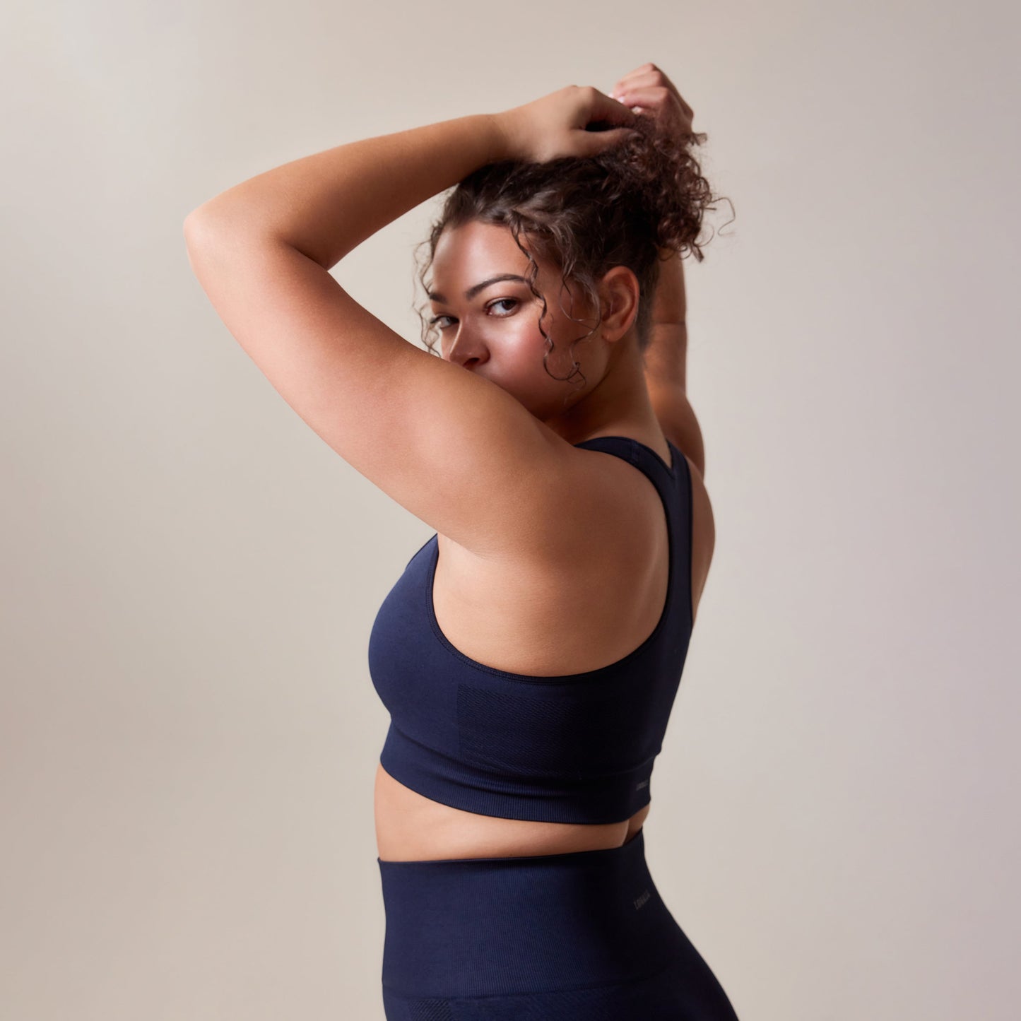 Curve Sculpt Seamless Sports Bra - Deep Navy