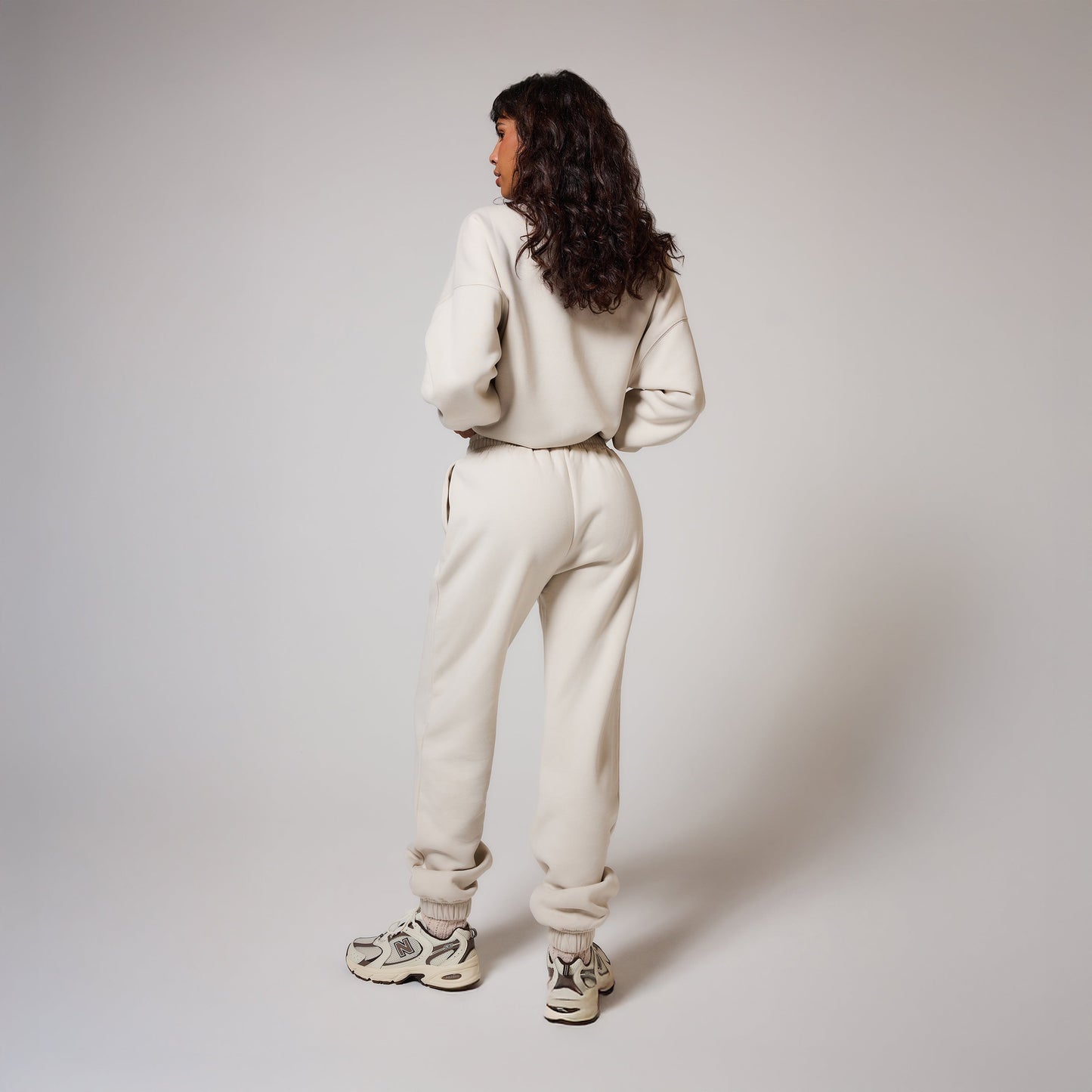 Curve Organic Cuffed Jogger - Ecru