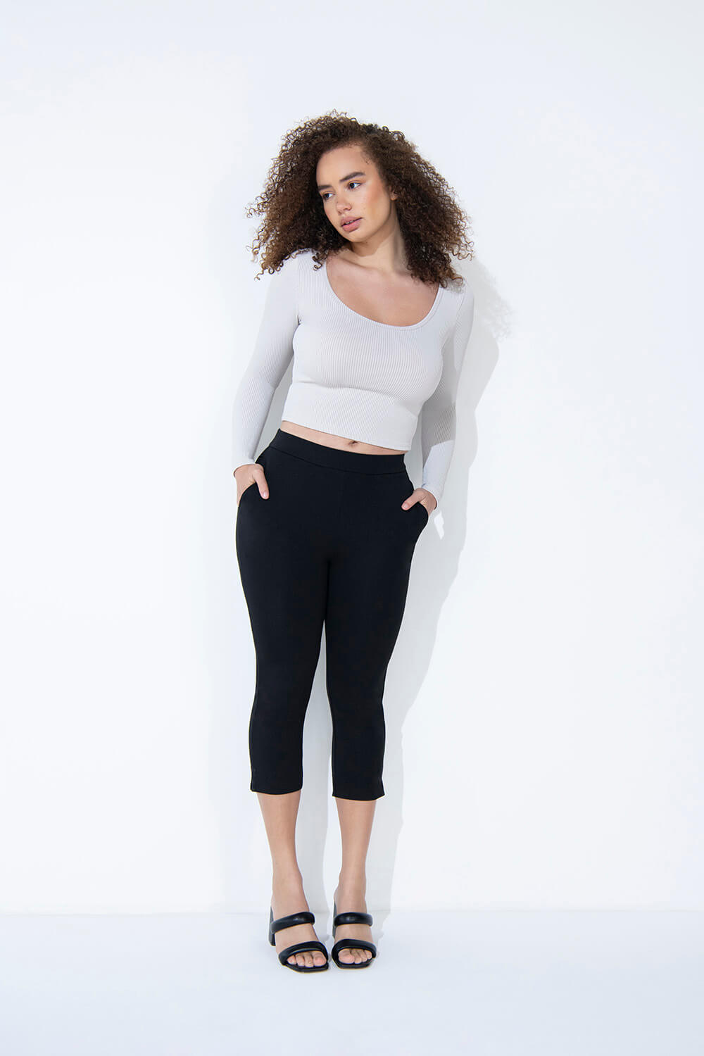 Crop Stretch Trouser - Black