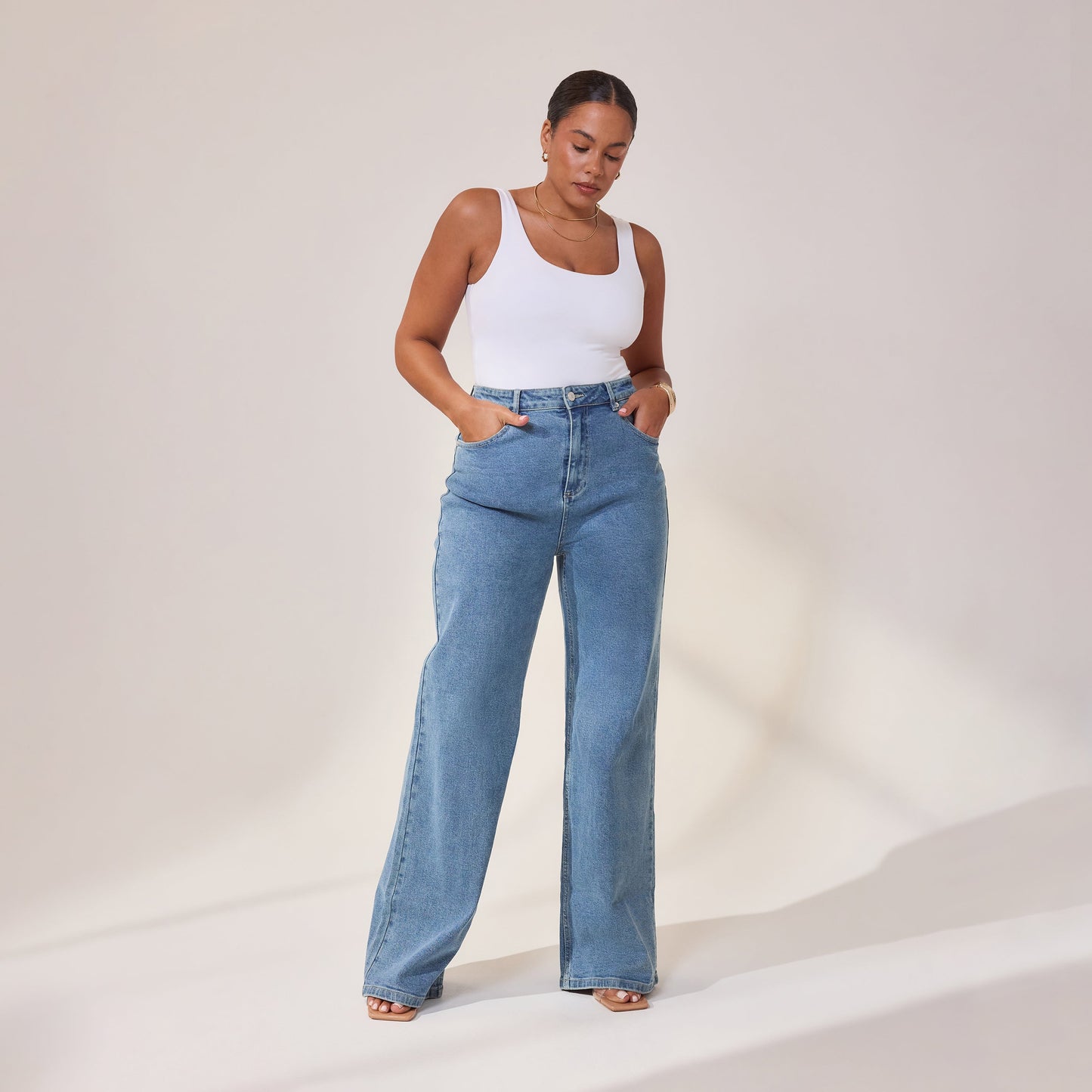 Curve Wide Leg Jeans - Mid Blue